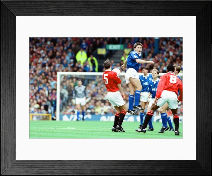 Framed Print : Everton 0-2 Manchester United, league match at Goodison Park