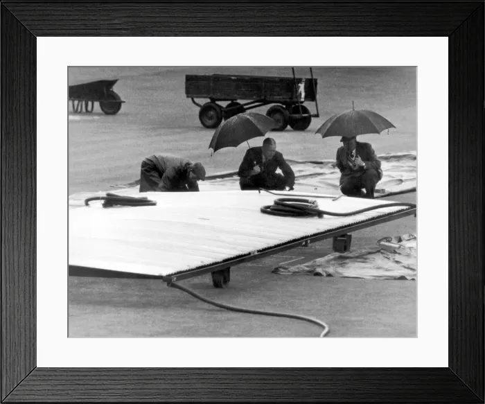 Framed Print : Australian cricket tour of England for the Ashes. England v Australia First Test Framed Print : Australian cricket tour of England for the Ashes. England v Australia First Test