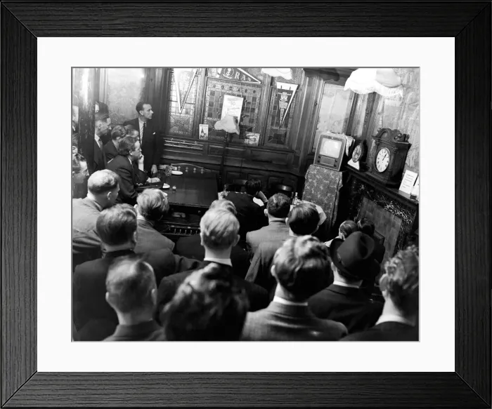 Framed Print : Australian tour of Great Britain for the Ashes. Customers in the Falcon public Framed Print : Australian tour of Great Britain for the Ashes. Customers in the Falcon public