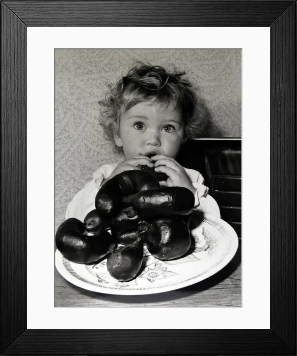 Framed Print : Black Pudding Beauty. 21st October 1980 Framed Print : Black Pudding Beauty. 21st October 1980