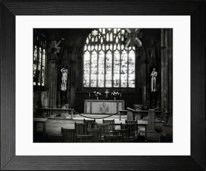 Framed Print : New figures of St Michael & St George at Manchester Cathedral, 11th November 1938