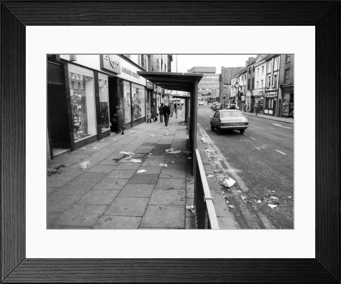 Framed Print : Rubbish litters the Burges in the centre of Coventry 28th December 1977 Framed Print : Rubbish litters the Burges in the centre of Coventry 28th December 1977