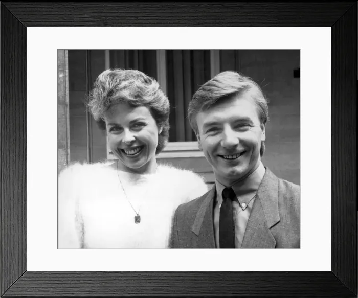Framed Print : Torvill and Dean (Jayne Torvill and Christopher Dean) are British ice dancers Framed Print : Torvill and Dean (Jayne Torvill and Christopher Dean) are British ice dancers