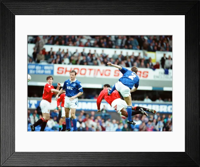Framed Print : Everton 0-2 Manchester United, league match at Goodison Park