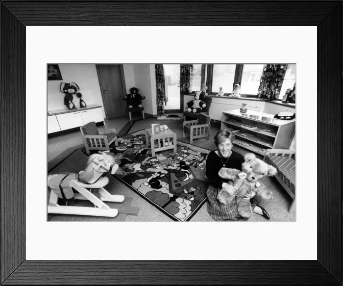 Framed Print : Acorns Childrens Hospice, 29th November 1988. The wonderfully equipped playroom Framed Print : Acorns Childrens Hospice, 29th November 1988. The wonderfully equipped playroom