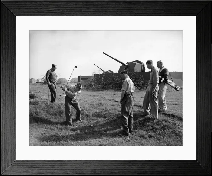Framed Print : Anti Aircraft Defences, Birmingham, 10th May 1941. World War Two Air Raids Framed Print : Anti Aircraft Defences, Birmingham, 10th May 1941. World War Two Air Raids