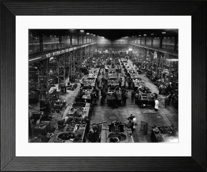 Framed Print : Tank Assembly at Longbridge plant, Birmingham, Circa 1941 Framed Print : Tank Assembly at Longbridge plant, Birmingham, Circa 1941
