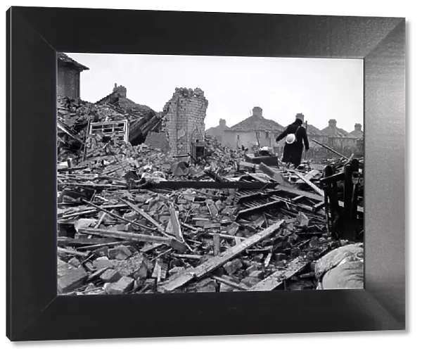 Bomb damage after Air Raid, Solihull, Birmingham, 27th July 1942