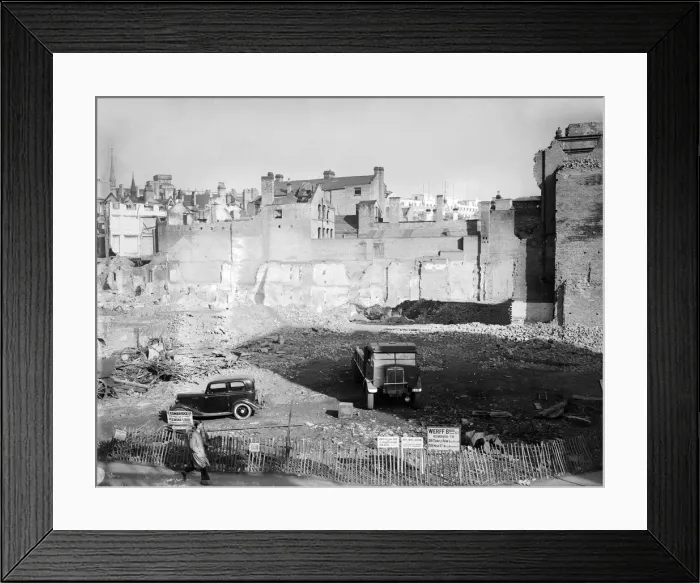 Framed Print : Bomb damage, New Street, Birmingham. 29th September 1941 Framed Print : Bomb damage, New Street, Birmingham. 29th September 1941