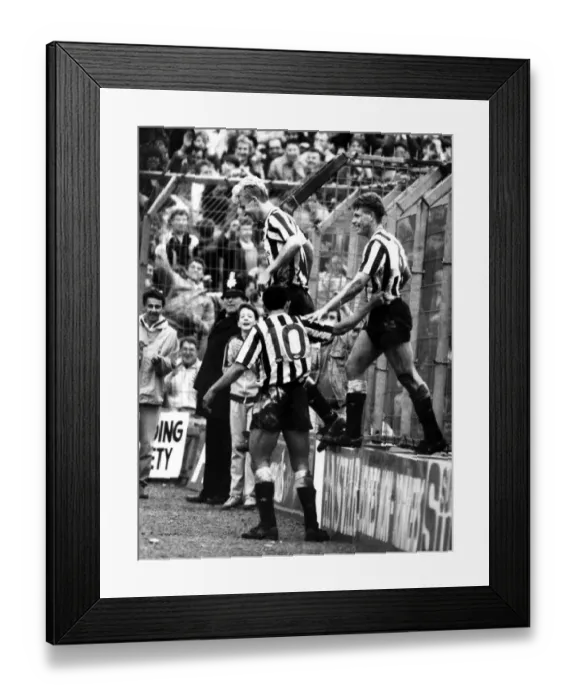 Framed Print : Newcastle United v Chelsea, 27th February, 1988. Paul Gascoigne (Gazza