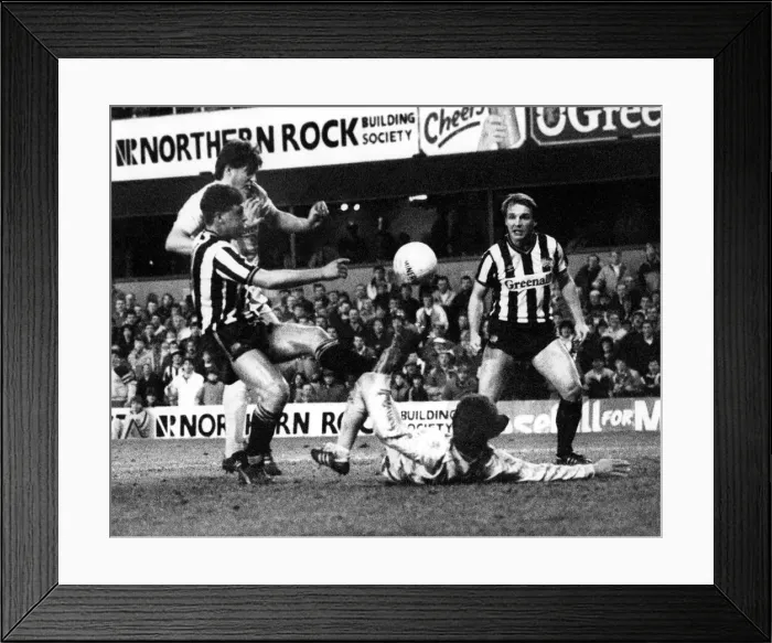 Framed Print : Newcastle United v Tottenham Hotspur. 23rd January, 1988