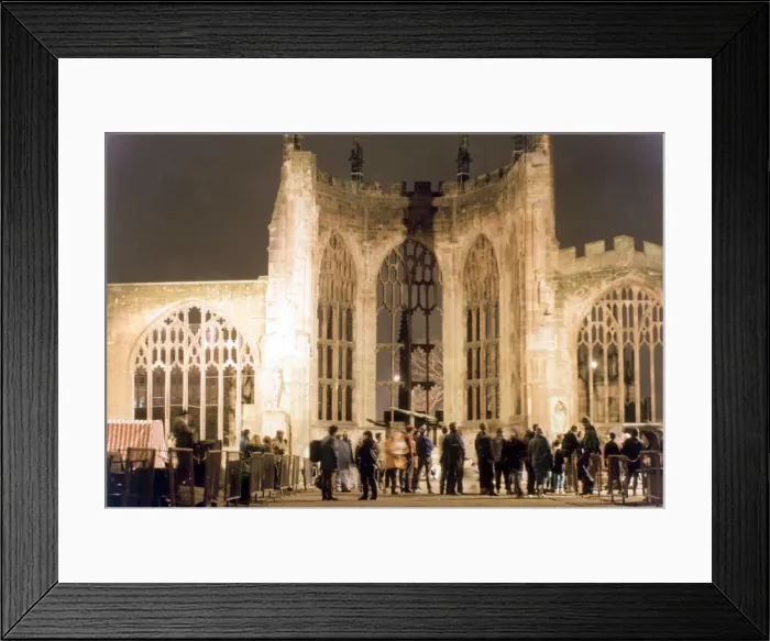 Framed Print : Coventry Cathedral Cyrenian Sleep Out. Crowds prepare to spend the 4th annual night Framed Print : Coventry Cathedral Cyrenian Sleep Out. Crowds prepare to spend the 4th annual night
