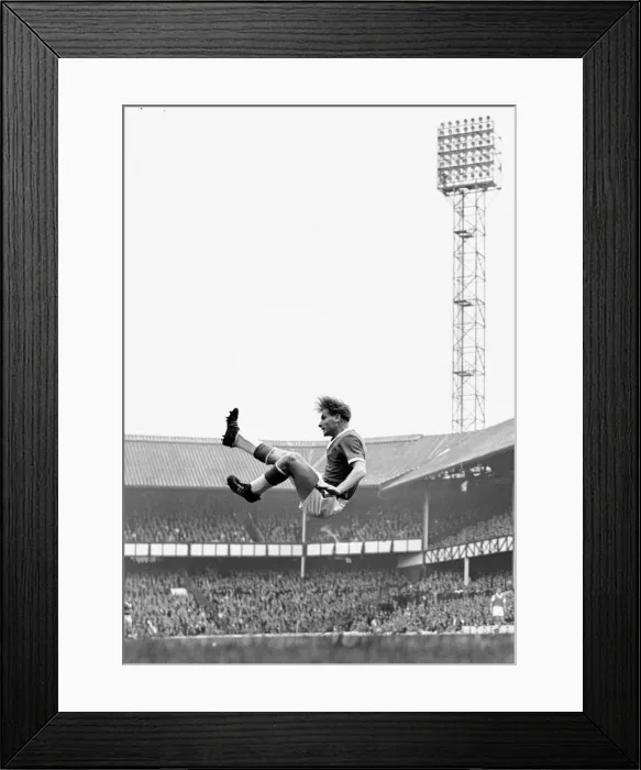 Framed Print : English League Division One match at Goodison Park. Everton 1 v Arsenal 6 Framed Print : English League Division One match at Goodison Park. Everton 1 v Arsenal 6