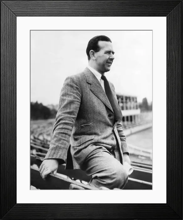 Framed Print : Warwickshire County Cricket Club secretary Leslie Deakins. August 1951