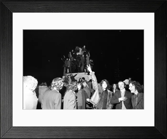Framed Print : A happy crowd of young people greet the New Year in high-spirits in Broadgate, Coventry Framed Print : A happy crowd of young people greet the New Year in high-spirits in Broadgate, Coventry