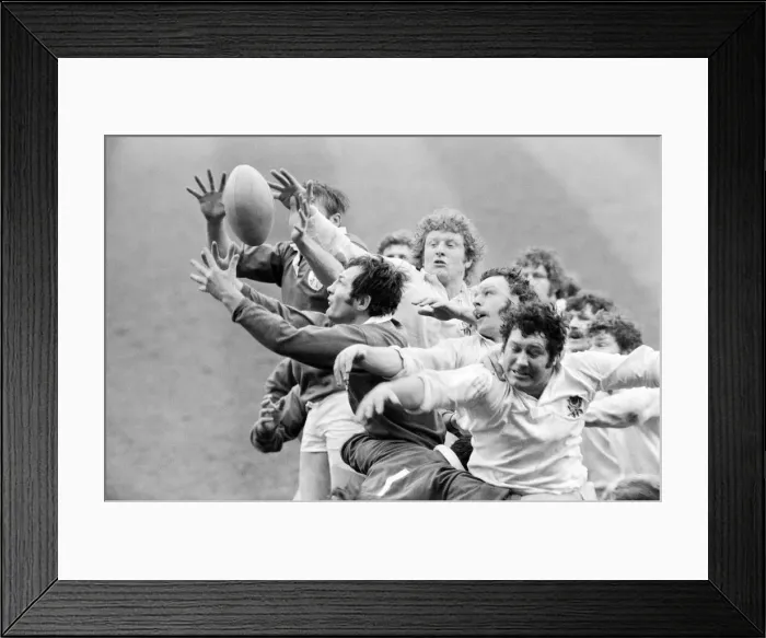 Framed Print : Rugby Union Five Nations International match at Twickenham. England 15 v Ireland 9 Framed Print : Rugby Union Five Nations International match at Twickenham. England 15 v Ireland 9