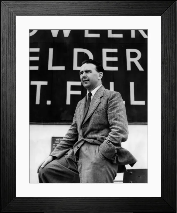 Framed Print : Warwickshire County Cricket Club secretary Leslie Deakins. August 1951