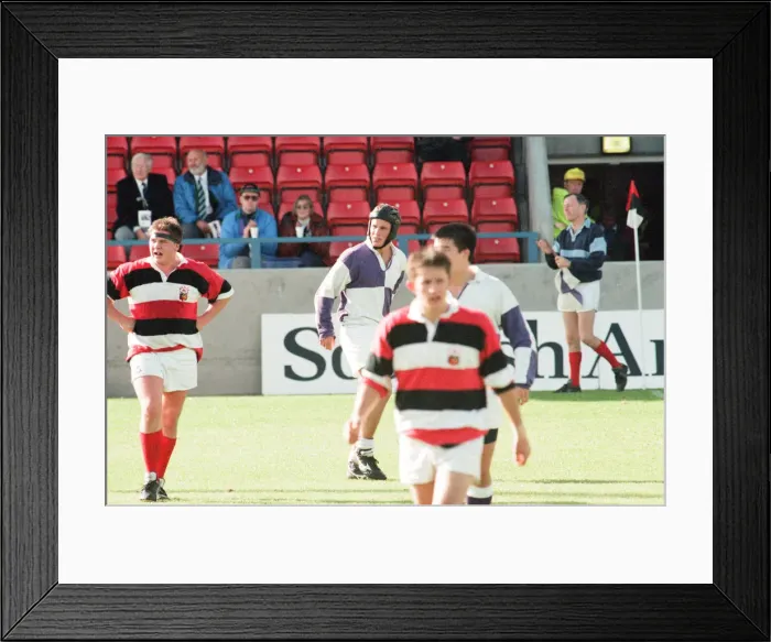 Framed Print : Forthbank Stadium, 26th September 1995. Gavin Hastings makes his last big-game