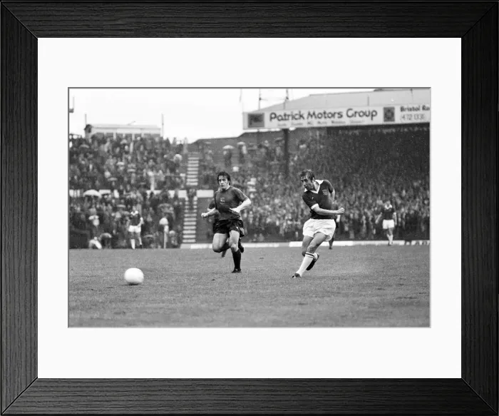 Framed Print : English League Division One match at St Andrews. Birmingham City 5 v Derby County 1 Framed Print : English League Division One match at St Andrews. Birmingham City 5 v Derby County 1