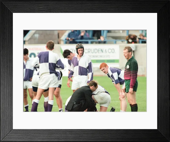 Framed Print : Forthbank Stadium, 26th September 1995. Gavin Hastings makes his last big-game Framed Print : Forthbank Stadium, 26th September 1995. Gavin Hastings makes his last big-game