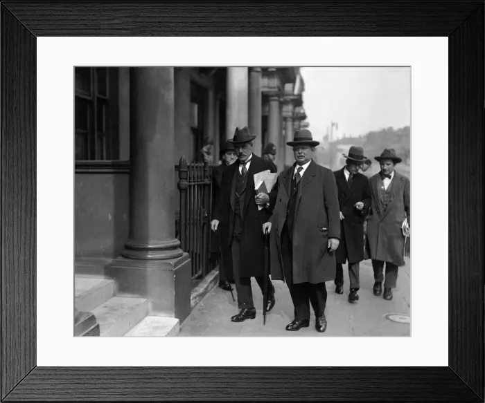 Framed Print : Labour Leader Ramsay MacDonald seen here with union leaders entering the TUC building in Framed Print : Labour Leader Ramsay MacDonald seen here with union leaders entering the TUC building in