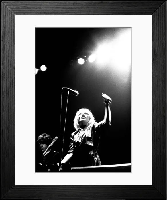 Framed Print : Debbie Harry of Blondie performs in concert at Newcastle City Hall 4 January 1980 Framed Print : Debbie Harry of Blondie performs in concert at Newcastle City Hall 4 January 1980