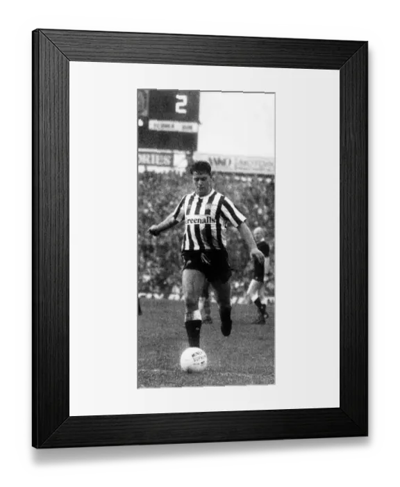 Framed Print : Footballer Paul Gascoigne - Gazza Newcastle United v Tottenham Hotspur 23 January