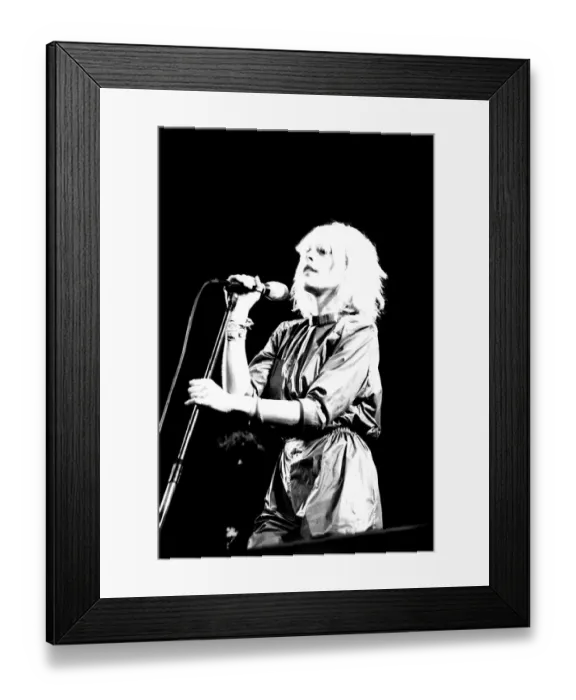 Framed Print : Debbie Harry of Blondie performs in concert at Newcastle City Hall 4 January 1980 Framed Print : Debbie Harry of Blondie performs in concert at Newcastle City Hall 4 January 1980
