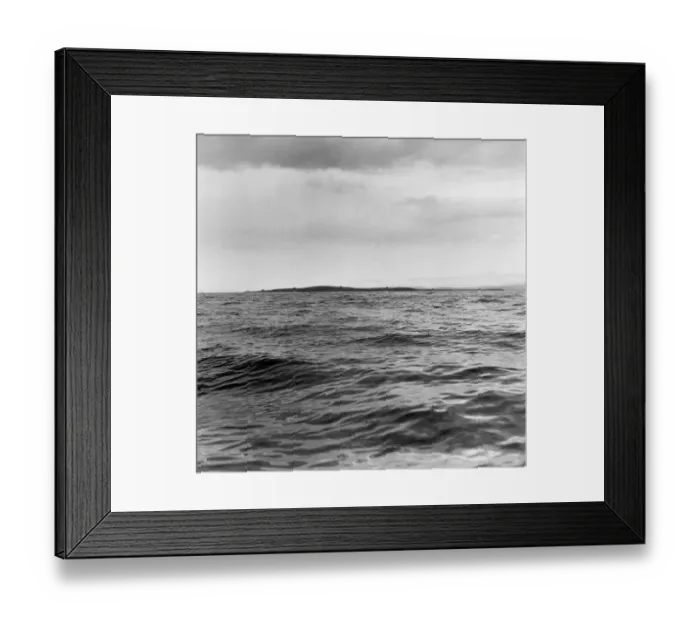 Framed Print : The Island of Swona in the Pentland Firth off the north coast of Scotland. 18th May 1957