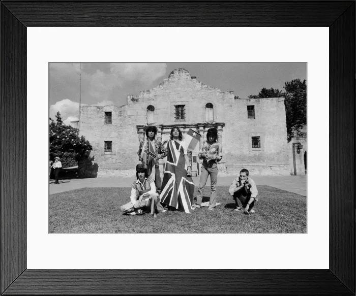 Framed Print : On Wednesday 4 June 1975 The Rolling Stones did a photo shoot at the Alamo, San Antonio Framed Print : On Wednesday 4 June 1975 The Rolling Stones did a photo shoot at the Alamo, San Antonio