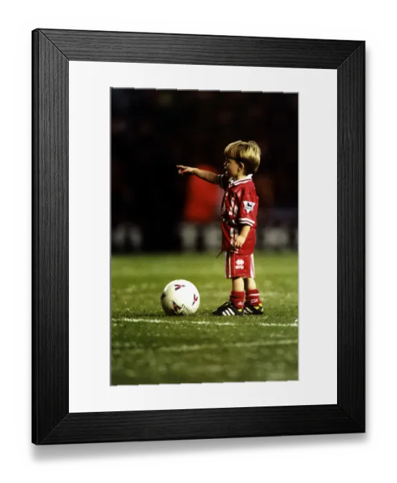 Framed Print : Footballer Paul Gascoigne - Gazza Like father like son - three-year-old Regan