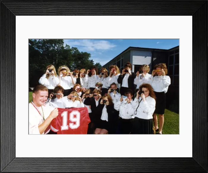 Framed Print : Footballer Paul Gascoigne - Gazza Paul Gascoigne at his former school Heathfield Framed Print : Footballer Paul Gascoigne - Gazza Paul Gascoigne at his former school Heathfield