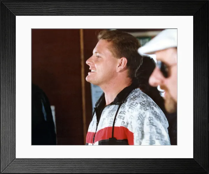 Framed Print : Footballer Paul Gascoigne - Gazza Paul Gascoigne with Lindisfarne promoting their Framed Print : Footballer Paul Gascoigne - Gazza Paul Gascoigne with Lindisfarne promoting their