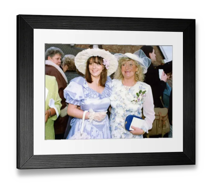 Framed Print : Footballer Paul Gascoigne - Gazza The wedding of Anna Marie Gascoigne to John Framed Print : Footballer Paul Gascoigne - Gazza The wedding of Anna Marie Gascoigne to John