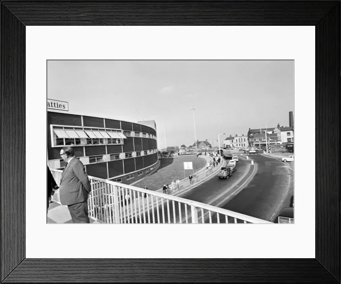 Framed Print : The Sir Winston Spencer Churchill Memorial Screen, Unveiled by Viscount Cobham to Framed Print : The Sir Winston Spencer Churchill Memorial Screen, Unveiled by Viscount Cobham to