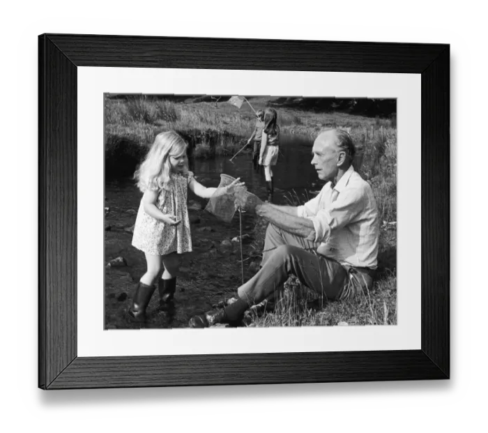 Framed Print : Bagging a brace of tiddlers with his grand daughter Clare is Sir Alec Douglas Home