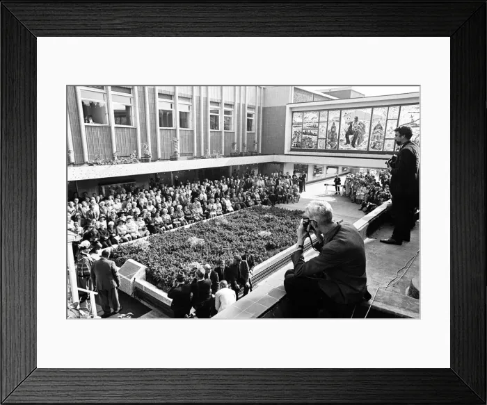 Framed Print : The Sir Winston Spencer Churchill Memorial Screen, Unveiled by Viscount Cobham to Framed Print : The Sir Winston Spencer Churchill Memorial Screen, Unveiled by Viscount Cobham to