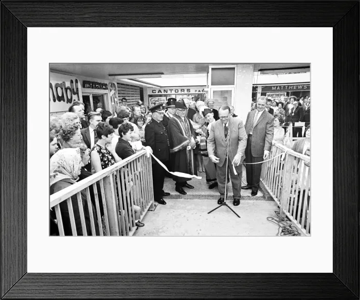 Framed Print : The Sir Winston Spencer Churchill Memorial Screen, Unveiled by Viscount Cobham to Framed Print : The Sir Winston Spencer Churchill Memorial Screen, Unveiled by Viscount Cobham to