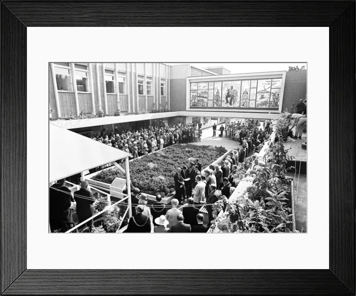 Framed Print : The Sir Winston Spencer Churchill Memorial Screen, Unveiled by Viscount Cobham to Framed Print : The Sir Winston Spencer Churchill Memorial Screen, Unveiled by Viscount Cobham to