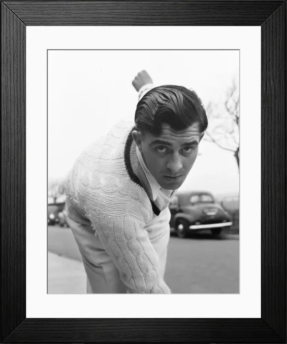 Framed Print : Yorkshire and England fast bowler Freddie Trueman ahead of the upcoming Ashes test series Framed Print : Yorkshire and England fast bowler Freddie Trueman ahead of the upcoming Ashes test series