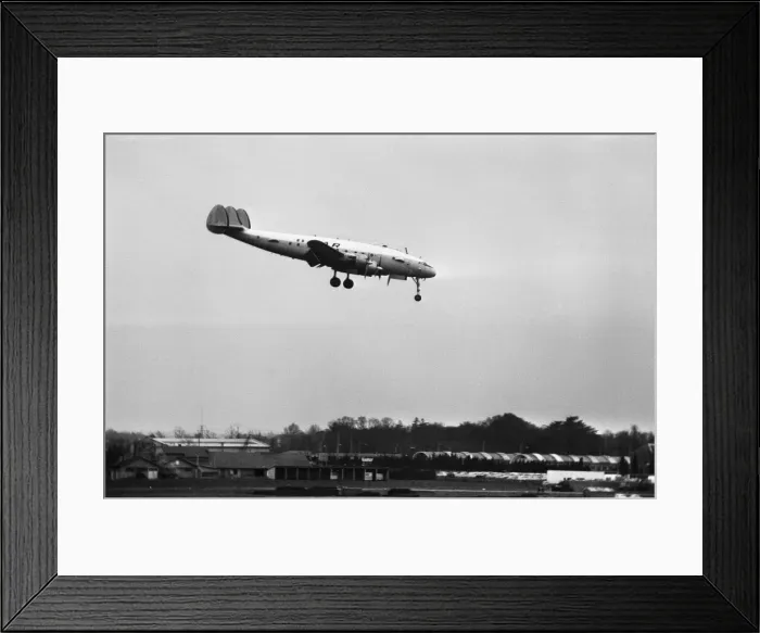 Framed Print : Super constellation aircraft landing at Heathrow Airport. 6th March 1969 Framed Print : Super constellation aircraft landing at Heathrow Airport. 6th March 1969