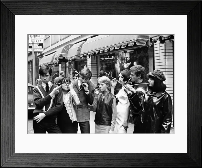 Framed Print : Smoking Mods. 3rd February 1965 Framed Print : Smoking Mods. 3rd February 1965
