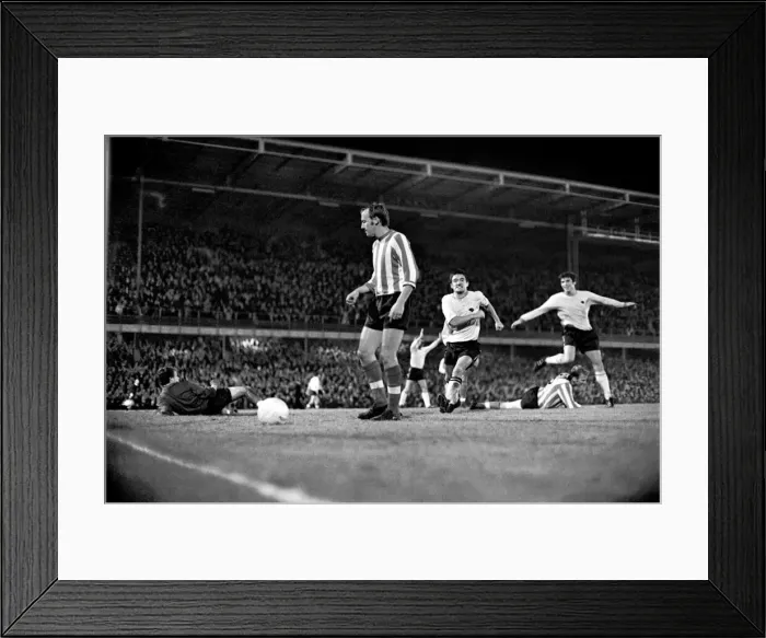 Framed Print : Sport. Football. Derby County v. Southampton. Carlin 2nd from (right