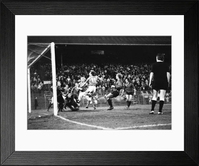 Framed Print : FA Cup Third Round match at St. Andrews. Birmingham City 1 v Alrtincham 2 Framed Print : FA Cup Third Round match at St. Andrews. Birmingham City 1 v Alrtincham 2