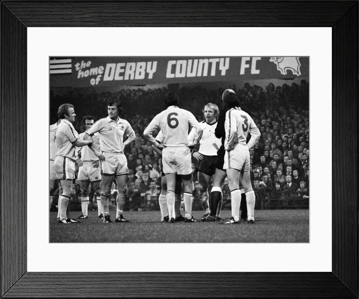 Framed Print : English League Division One match at the Baseball Ground Framed Print : English League Division One match at the Baseball Ground