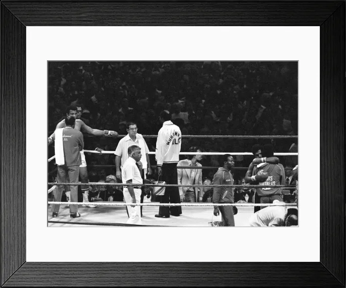Framed Print : Muhammad Ali second match with Leon Spinks, at the Louisiana Superdome on September 15