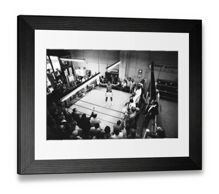 Framed Print : Muhammad Ali training at Gleasons Gym New York for his third fight with Ken Norton Framed Print : Muhammad Ali training at Gleasons Gym New York for his third fight with Ken Norton