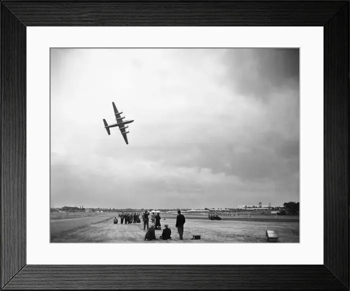 Framed Print : Commercial airliners and prototypes at Farnborough air-show. 8th September 1955 Framed Print : Commercial airliners and prototypes at Farnborough air-show. 8th September 1955