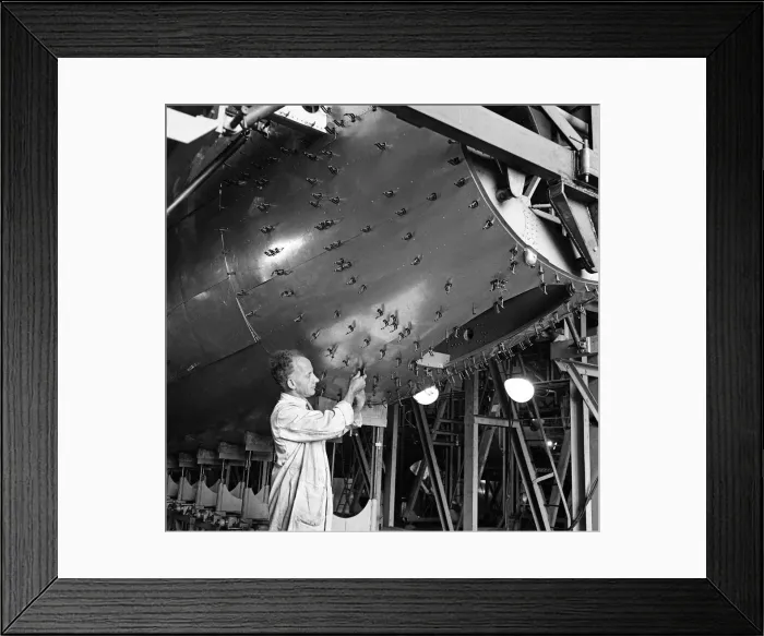 Framed Print : Viking vickers airliners under construction. Circa 1946 Framed Print : Viking vickers airliners under construction. Circa 1946