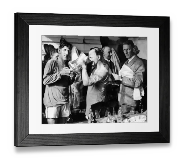 Framed Print : FA Cup Final at Wembley Stadium. Cardiff City 1 v Arsenal 0
